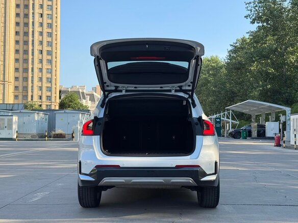 2023 BMW X1 Long 20Li sDrive III (U11/U12), белый, 2523400 рублей - вид 11