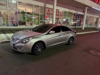 2010 Hyundai Sonata VI (YF), бежевый, 750000 рублей, вид 5