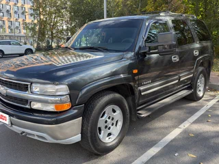 2005 Chevrolet Tahoe II, серый, 1450000 рублей, вид 2