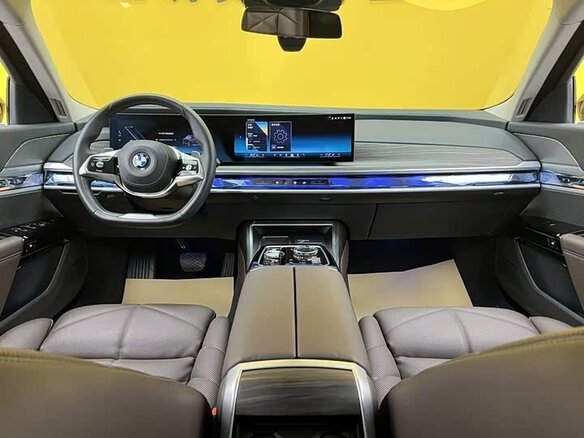 2024 BMW 7 серии 760i xDrive VII (G70), чёрный, 11150018 рублей - вид 11