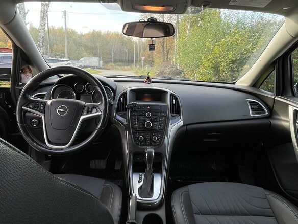 2013 Opel Astra J Рестайлинг, коричневый, 830000 рублей - вид 7