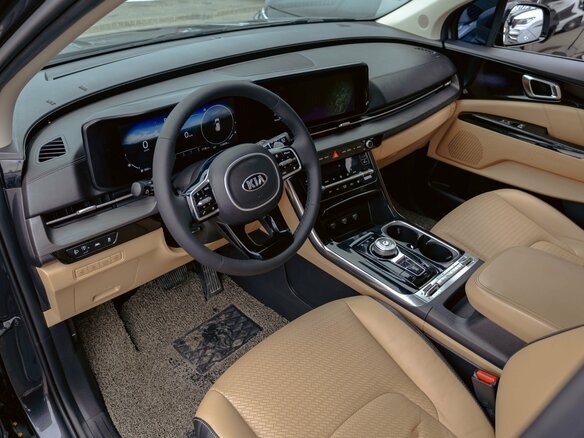2020 Kia Carnival IV, чёрный, 2595000 рублей - вид 14