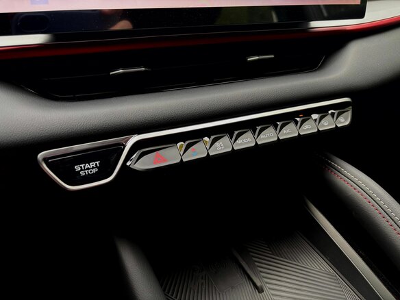 2026 Geely Coolray I Рестайлинг 2, серый - вид 21