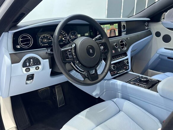 2025 Rolls-Royce Ghost Extended II Рестайлинг (Series II), белый, 43000000 рублей - вид 7