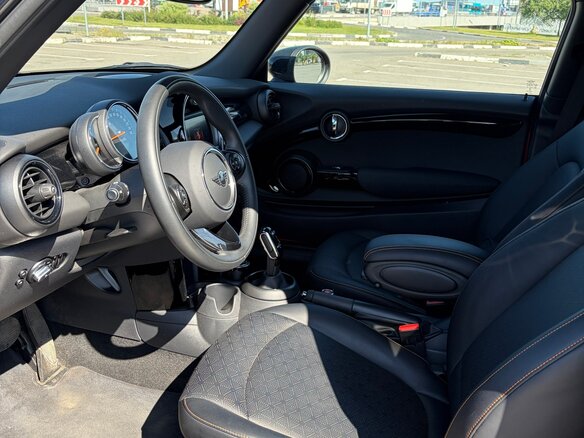 2021 Mini Hatch Cooper III (F55/F56) Рестайлинг, оранжевый, 2150000 рублей - вид 10