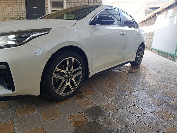 2020 Kia Cerato IV, белый, 2230000 рублей - вид 5