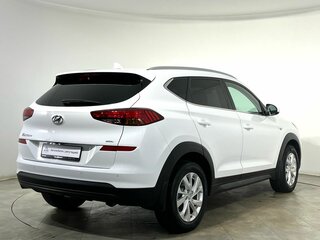 2018 Hyundai Tucson III Рестайлинг, белый, 2300000 рублей, вид 4