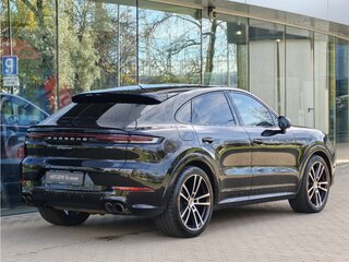 2025 Porsche Cayenne Coupé III Рестайлинг, чёрный, 14500000 рублей, вид 3