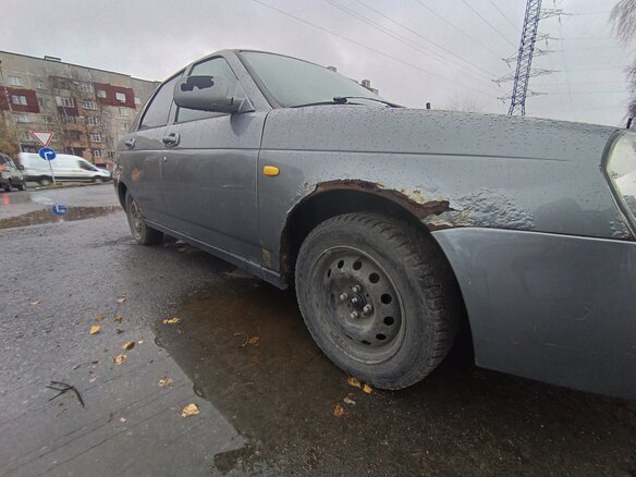 2010 Lada (ВАЗ) Priora I, серый, 170000 рублей - вид 4