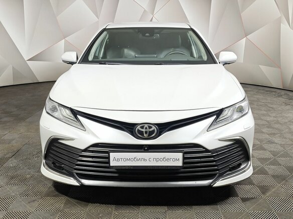 2021 Toyota Camry VIII (XV70) Рестайлинг, белый, 2830000 рублей - вид 6