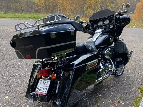 2008 Harley-Davidson Street Glide, чёрный, 680000 рублей, вид 4