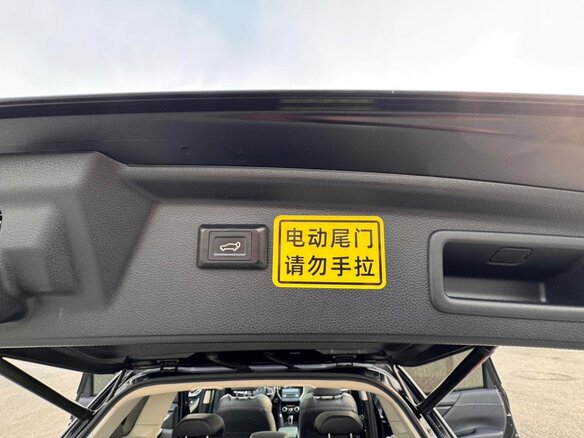 2023 Subaru Forester V Рестайлинг, чёрный, 2510000 рублей - вид 19