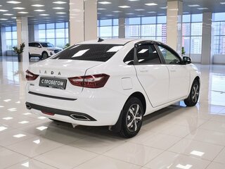 2023 Lada (ВАЗ) Vesta I Рестайлинг (NG), белый, 1266000 рублей, вид 2