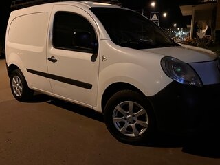 2011 Renault Kangoo II, белый, 520000 рублей, вид 2