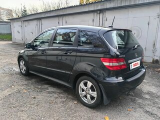 2010 Mercedes-Benz B-Класс 200 I (W245) Рестайлинг, чёрный, 640000 рублей, вид 4