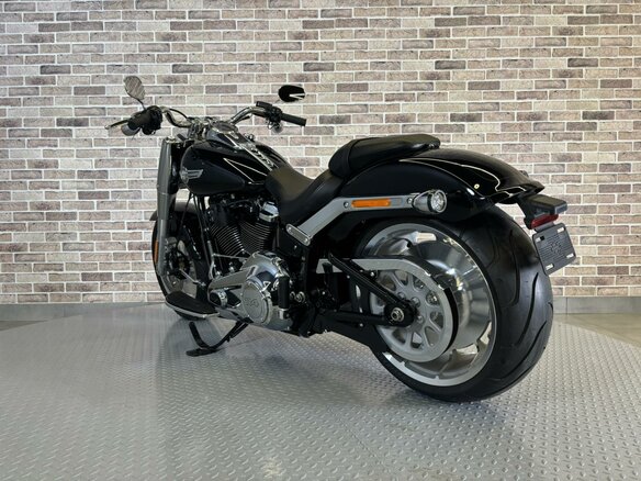 2024 Harley-Davidson Fat Boy, чёрный - вид 7