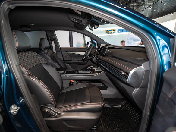 2026 Geely Okavango I Рестайлинг, синий, 4085990 рублей - вид 7