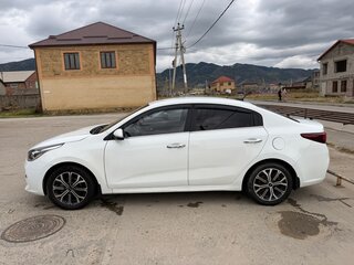 2018 Kia Rio IV, белый, 1150000 рублей, вид 2