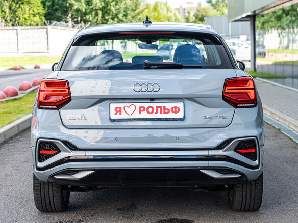 2026 Audi Q2 L 35 TFSI I Рестайлинг, серый, 3990000 рублей - вид 4