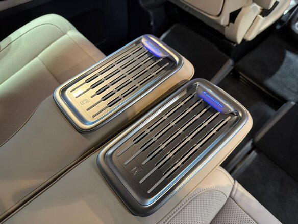 2026 Mercedes-Benz V-Класс Extra Long 300 d экстра длинный III (W447) Рестайлинг 2, чёрный, 14500000 рублей - вид 14