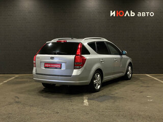 2011 Kia Ceed I Рестайлинг, серебристый, 680000 рублей, вид 4