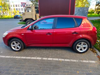 2009 Kia Ceed I, красный, 600000 рублей, вид 4