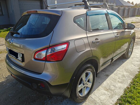2011 Nissan Qashqai I Рестайлинг, бежевый, 1059000 рублей - вид 1