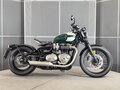 2017 Triumph Bonneville Bobber, зелёный, 1117000 рублей