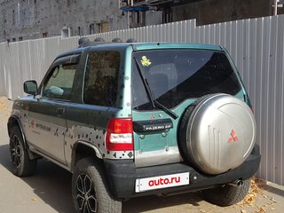 1998 Mitsubishi Pajero iO, зелёный, 390000 рублей, вид 3