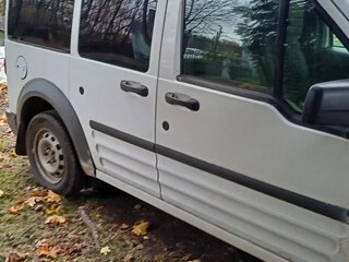 2010 Ford Tourneo Connect I Рестайлинг, белый, 400000 рублей, вид 3