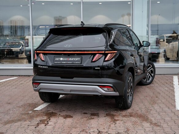 2026 Hyundai Tucson IV Рестайлинг, чёрный, 4819900 рублей - вид 2