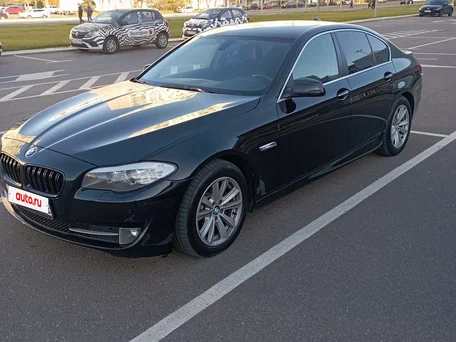 2013 BMW 5 серии 520i VI (F10/F11/F07), чёрный, 2200000 рублей, вид 5