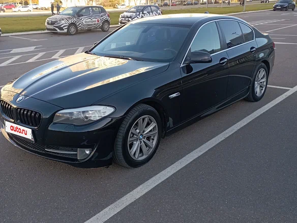2013 BMW 5 серии 520i VI (F10/F11/F07), чёрный, 2200000 рублей - вид 4