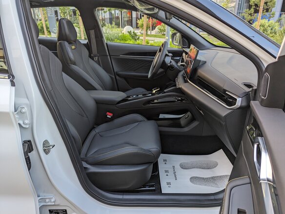 2026 Geely Coolray (Binyue L) I Рестайлинг 2, серый, 2700000 рублей - вид 17