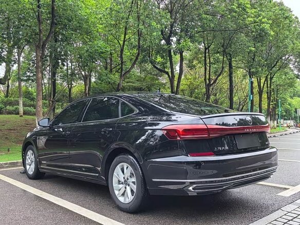 2023 Volkswagen Passat B8 Рестайлинг, чёрный, 1476000 рублей - вид 5