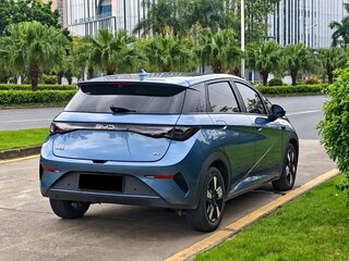 2025 BYD Dolphin 45.12 kWh I Рестайлинг, голубой, 1510000 рублей, вид 5