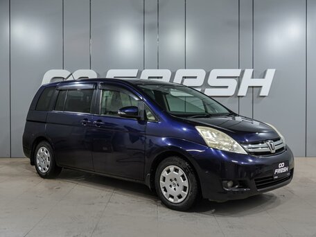 Toyota ISis I Рестайлинг