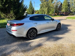 2019 Kia Optima IV Рестайлинг, серебристый, 2250000 рублей, вид 3