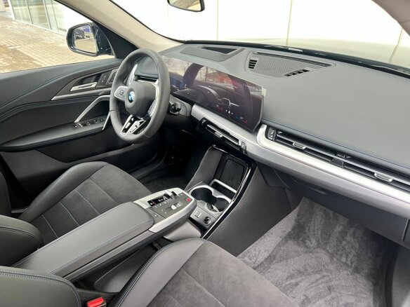 2026 BMW X1 Long 25Li xDrive III (U11/U12), чёрный, 6090000 рублей - вид 10