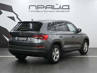 2022 Skoda Karoq DSG7 I, серый, 2549900 рублей, вид 5