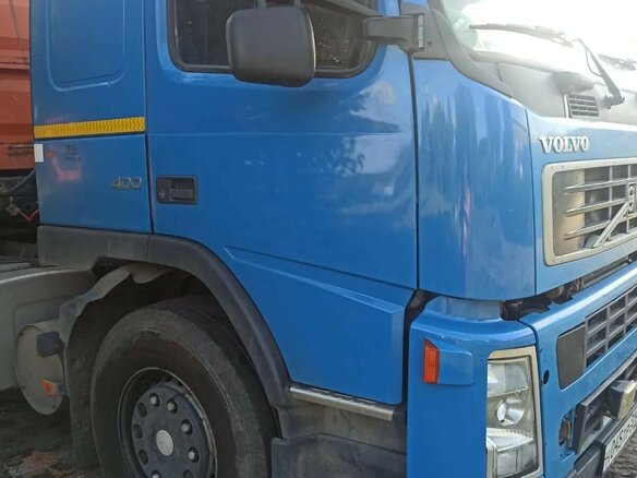 2010 Volvo FM, синий, 2250000 рублей - вид 8