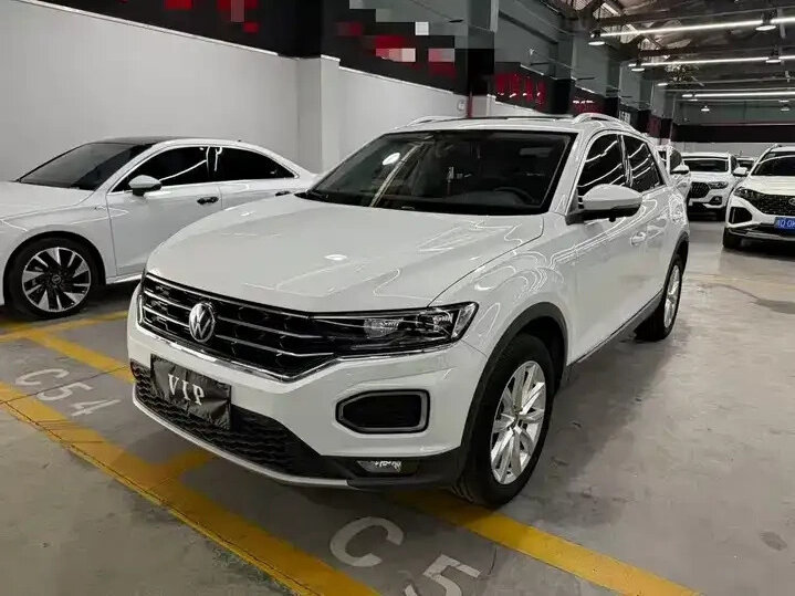 Открыть фотографии: Volkswagen T-Roc I (China Market)