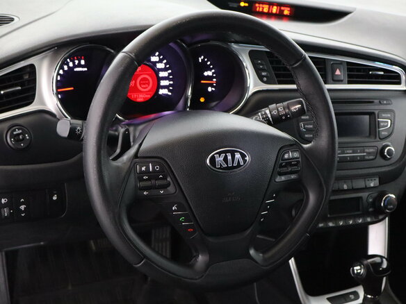 2017 Kia Ceed II Рестайлинг, серый, 1149000 рублей - вид 8