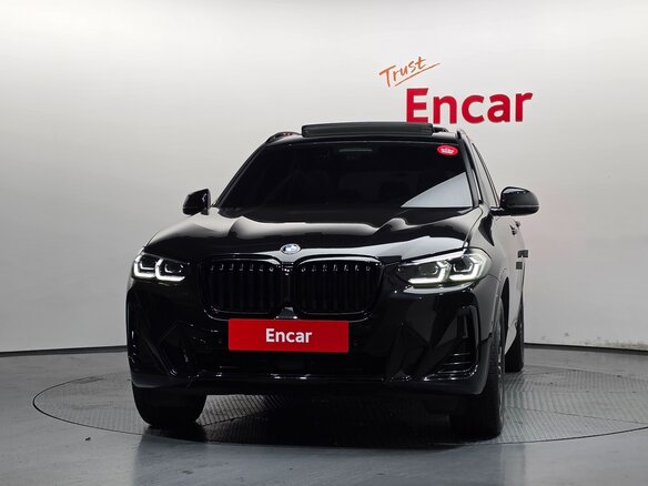 2022 BMW X3 20i xDrive III (G01) Рестайлинг, чёрный, 4900000 рублей - вид 2