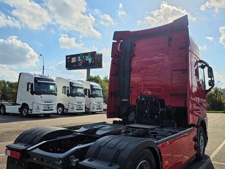 2026 Volvo FH, красный, 18300000 рублей, вид 5