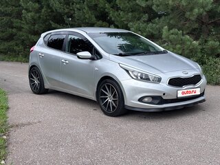2013 Kia Ceed II, серебристый, 845000 рублей, вид 4