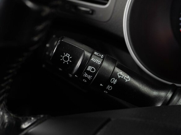 2015 Kia Sorento II Рестайлинг, белый, 1639000 рублей - вид 13