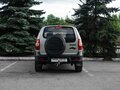 2010 Chevrolet Niva I Рестайлинг, серебристый, 444000 рублей - вид 5