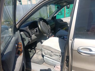 2004 Kia Carnival I Рестайлинг, бежевый, 380000 рублей, вид 5