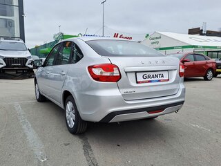 2026 Lada (ВАЗ) Granta I Рестайлинг, серебристый, 1139490 рублей, вид 3